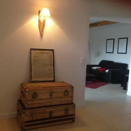House Coquelicorne